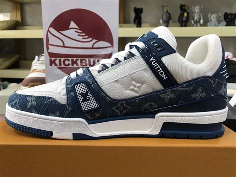 chaussure louis vuitton bleu et blanc